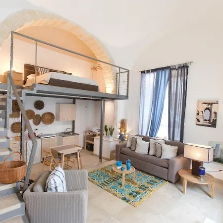 Casa Gisella アパート トラーニ